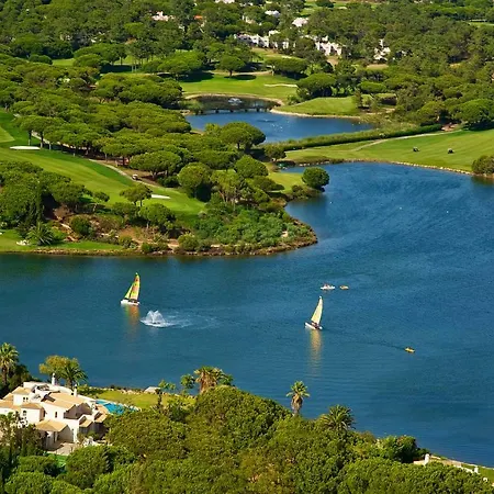 The Lakers Boutique *