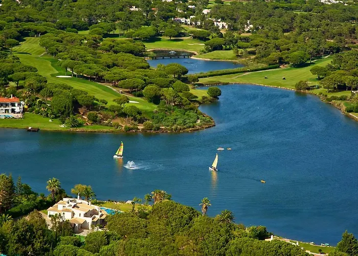 The Lakers Boutique *